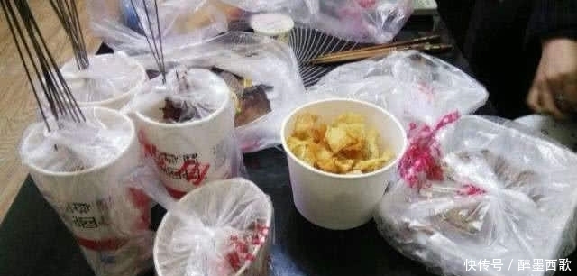 外卖|顾客点外卖写备注闹出笑话,让店主左右为难,网友:真是个人才!