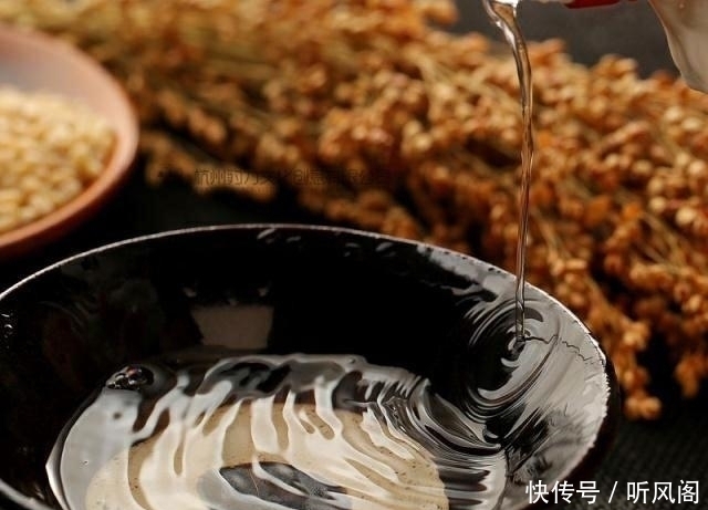 产品|14块的牛栏山、140的海之蓝和1400的茅台,喝起来到底差什么?