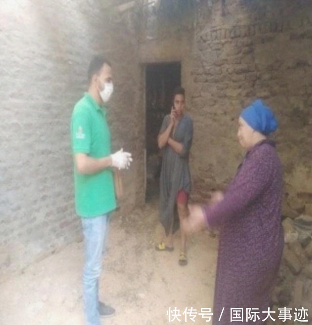 法迪亚|埃及男不让姐姐离家 将她囚禁在脏破小屋22年 直到妻子看不下去