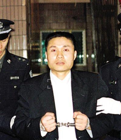张君|湖南第一悍匪，杀伤近50人，抢劫600余万，警方追捕其6年之久