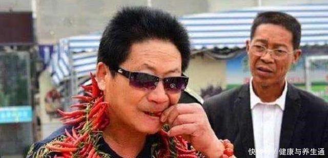 被誉为|他被誉为“中国辣王”,一天至少吃5斤辣椒,如此变样了