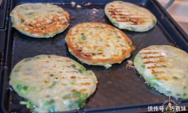 酥脆|葱花饼大人孩子都爱吃,层次分明,凉了也不硬,酥脆掉渣真过瘾!