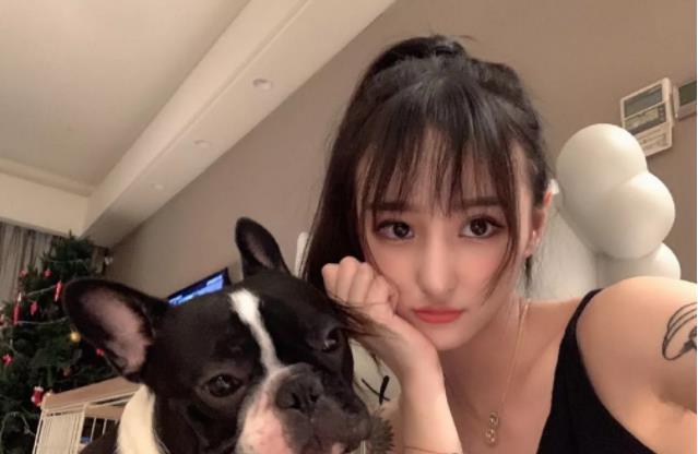 句句|Xinyi小狗双排硬币哥吃醋,两人对话句句经典,水友:学到了