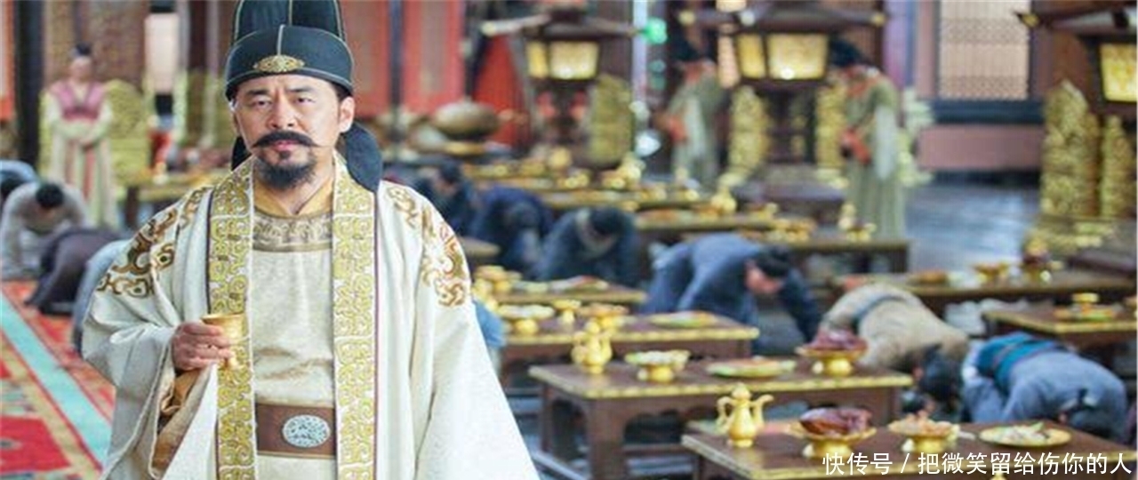 兵权|赵匡胤杯酒释兵权，从老部下手里收回兵权后，他给了谁？