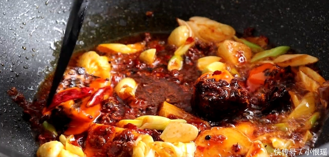 火锅|想吃麻辣冒菜别再去饭店了，教您在家简单做，香辣美味又过瘾