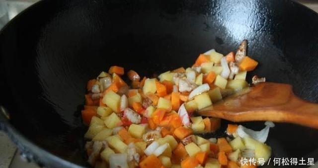 厨艺|一个人在家浪费他的厨艺,这黄金咖喱炒饭很适合你,且很好吃