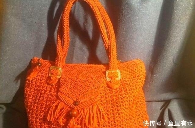  大牌|时尚又大牌！这些包包全是手工毛线编织的，你喜欢哪款呢？