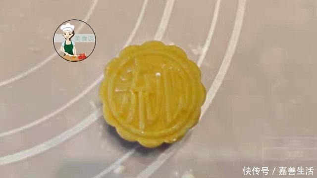 咬一口|这美味，超市要几百块一盒，自己做更实惠，咬一口还爆浆，抢着吃