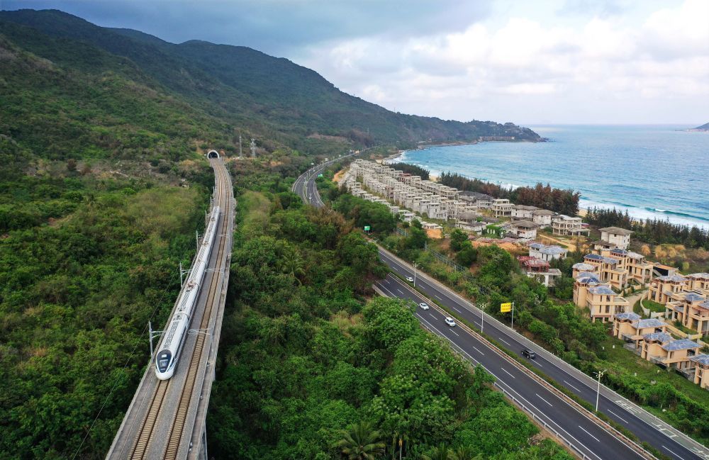 海口|奋斗百年路 启航新征程丨十里荒滩变金滩——在海口江东新区感受海南自贸港建设浪潮