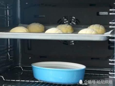 柔软|日式菠萝包,咋做才能柔软好吃很多人第一步就错了,关键在和面