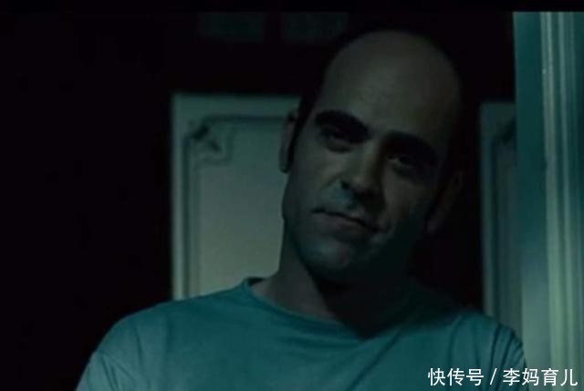 恶意|11岁骑车少女被恶意拉拽摔倒:作弄别人快乐自己,是下等的恶趣味