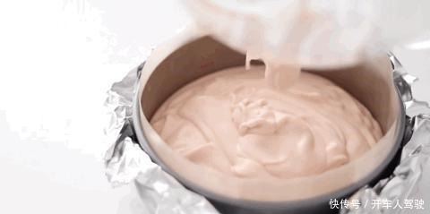 草莓|焙趣私房爆品日销300个的三重草莓芝士蛋糕,这个配方太赞了!