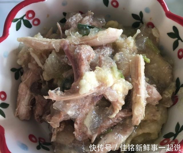 炖鸡汤|炖鸡汤,去腥很重要!别加酒,这样做最好吃,嫩滑鲜美,太好吃了