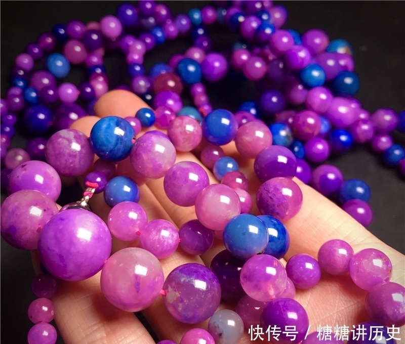  苏纪石|色彩非常特殊的宝石，神秘冷艳的苏纪石