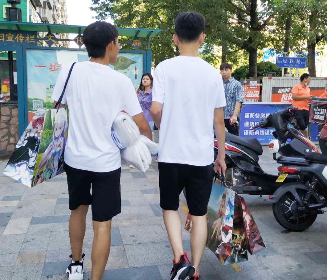 深圳国风动漫节,太阳底下出cos,这些人都是