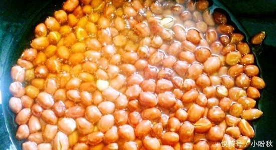 制作方法|炸花生米,第1步下锅炸是不对的!应该这样做,花生米香脆不糊