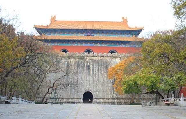 棺材|朱元璋死后，为何用了那么多棺材？他死后宫中发生了一件残忍的事