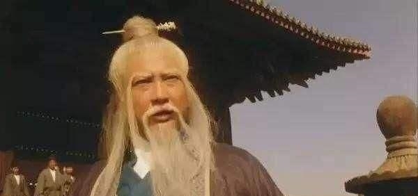 隐藏|倚天中有一位隐藏的高手, 玄冥二老师承此人, 张三丰打不过他!