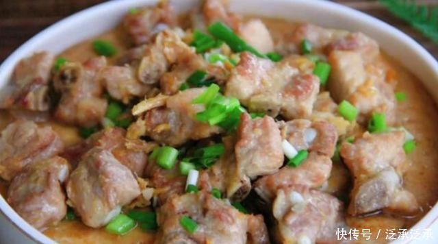 勺料酒|做排骨先焯水很多人都做错了!学会这样做,鲜嫩入味还不腥!