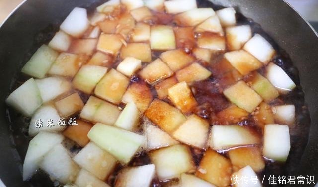 上桌|这菜1元一斤,2块钱烧一大盘,出锅满屋飘香,上桌抢着吃