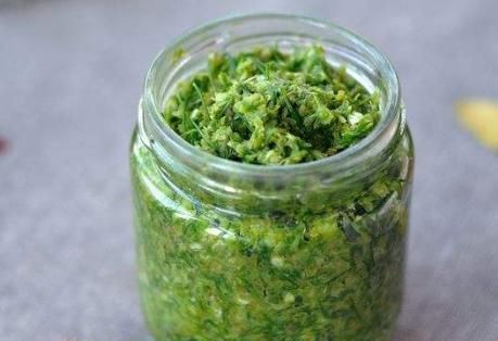 姜末|做韭花酱,别只放姜末,多加这1样东西,韭花酱又香又绿存放久