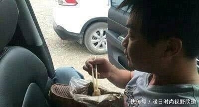  外套|妹子, 出门忘穿外套了吧? 你衣服还没你背包大, 被晒伤可就尴尬了