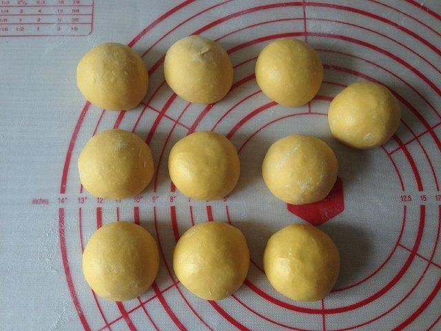  抢空|教你做萌萌的南瓜饼，造型奇特，口感俱佳，刚出炉就被抢空