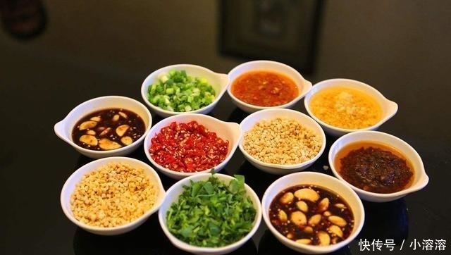 时会|吃火锅时会调的这3种"蘸料"的人, 店老板透露: 肯定是行家!