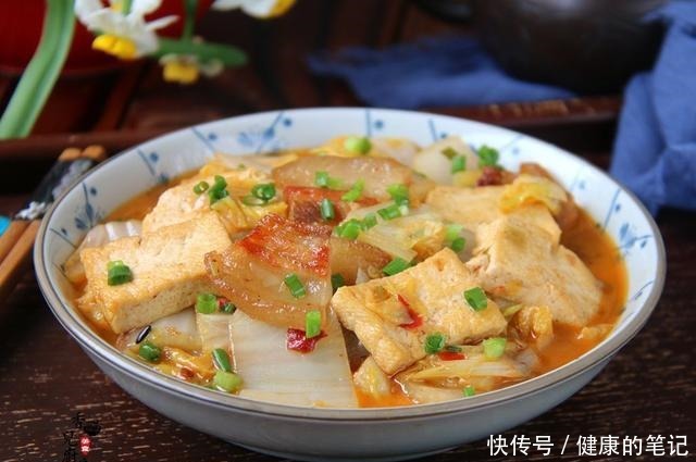 简单|春天,我常做这菜给家人吃,简单好吃,营养吸收好,全家都爱!