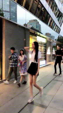 妹子|搞笑GIF:看来妹子你技术掌握得很好,你很棒