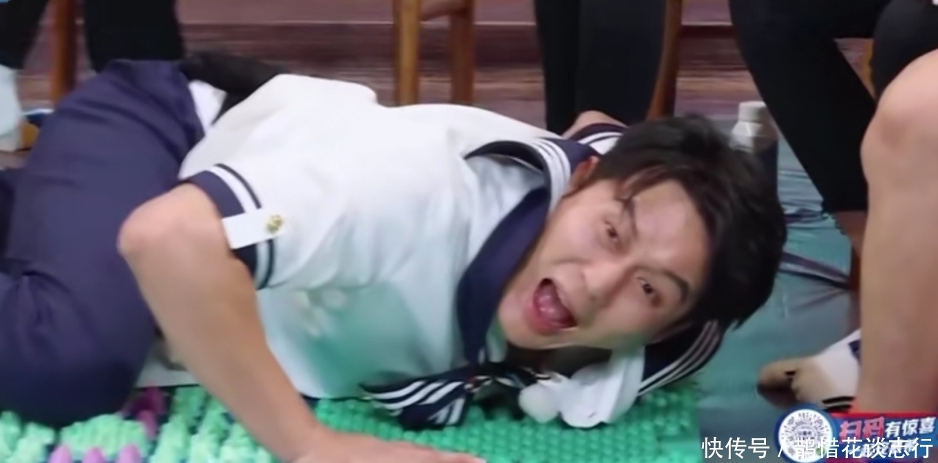 推倒|蔡徐坤猜歌名玩嗨,一把推倒大黑牛力气惊人,网友:柔弱只是表象