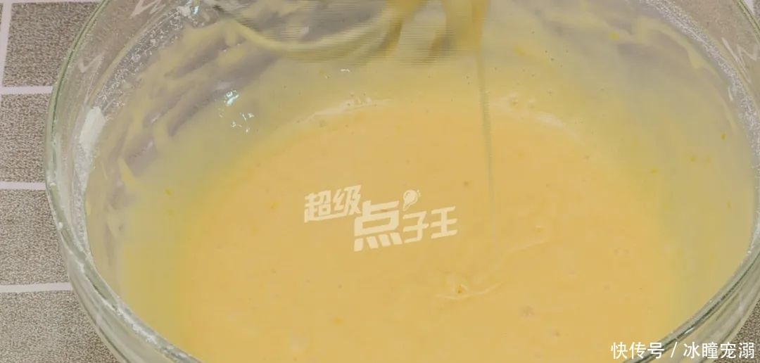 清新|【宁宁姐私房菜】躲在柠檬里的小蛋糕,清甜不腻,夏日清新第一名!