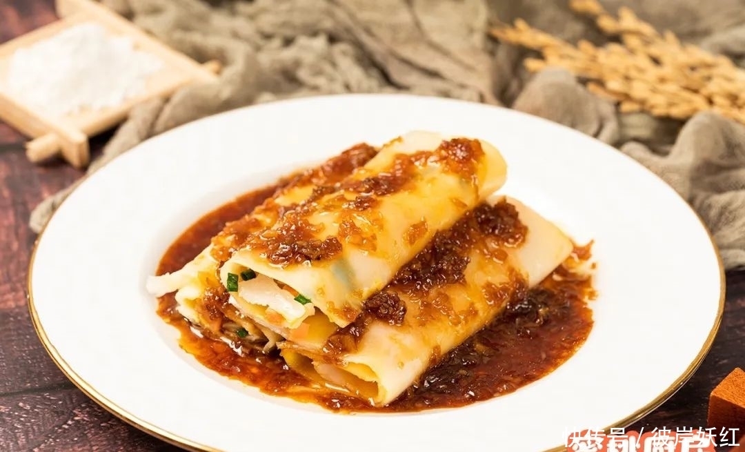 全家人|在家自制肠粉，有个平底锅就能做！Q弹爽滑，征服全家人的胃！