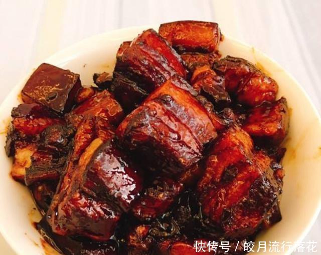 红烧肉|餐厅大厨透露,当你给红烧肉加糖色时,只需注意这一点