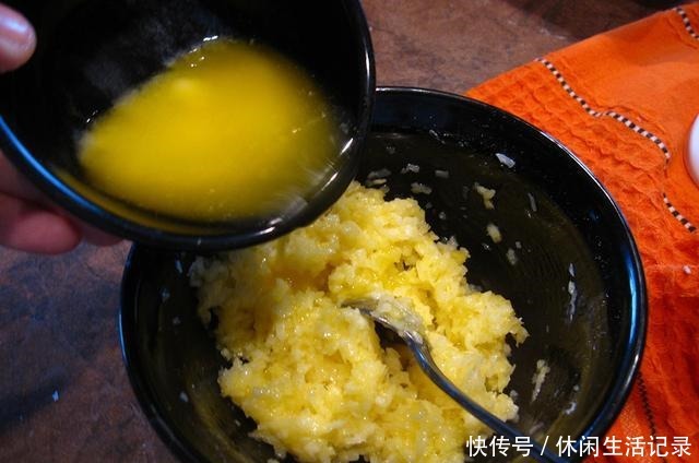 好吃|早餐面包这样做,孩子上学从不赖床,5分钟出锅,简单营养又好吃