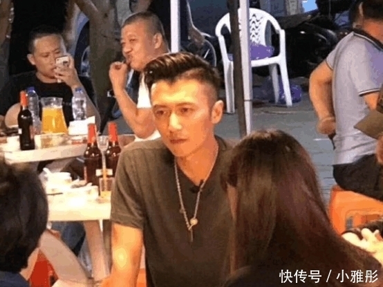 带着自己|录制结束后带学员路边摊吃烧烤? 中国好声音谢霆锋被赞很接地气