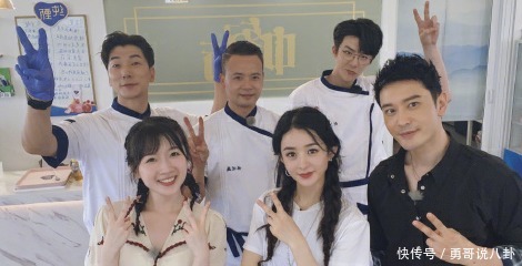 智商|全员智商下线《中餐厅》经营不善狂亏本,网友王俊凯快来救场