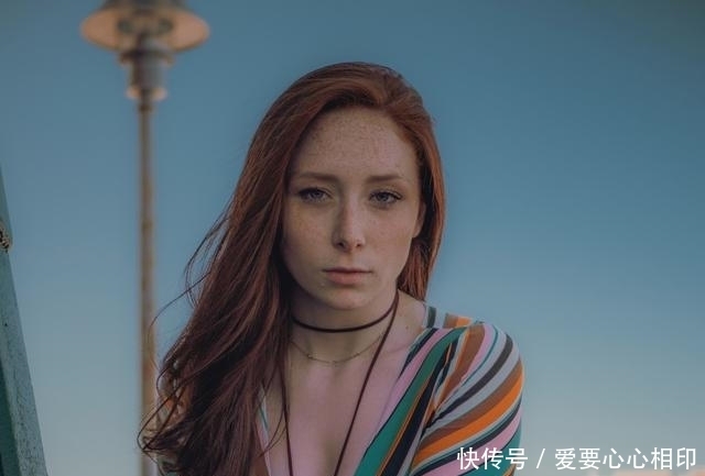 人生|人到中年,有远见的女人,会给自己留三张底牌