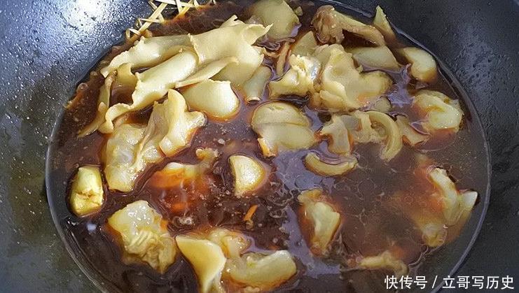 肉制品|为什么买肉的时候有猪蹄,没有牛蹄羊蹄?肉贩子告诉你实情