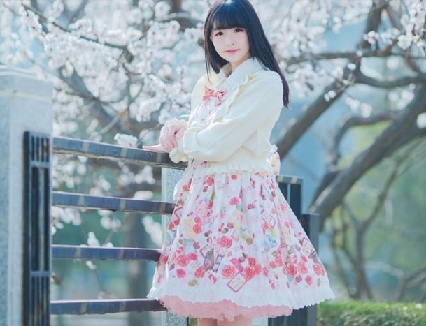 清风|落花为盏,可邀明月,舞清风