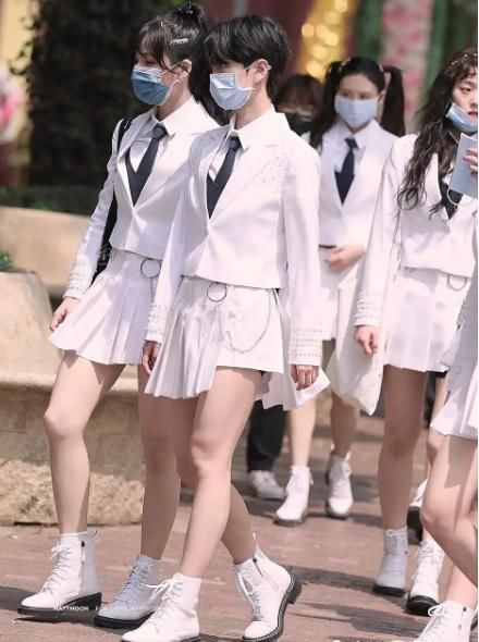  全国|《创造营2020》三位国外选手，颜值高不算啥，她的歌还曾红遍全国