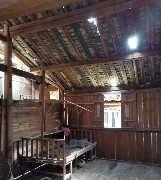 他家|第一次回老公农村老家, 被他家房子吓到了, 这样的房子你们谁见过