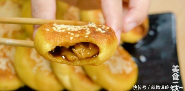 地瓜叶|红薯花样吃法，蒸煮炸炖都不如这样煎着吃，夹心流糖怎么都吃不够