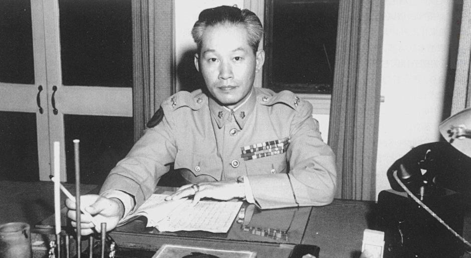 他是东方隆美尔,可他为何会给蒋介石软禁