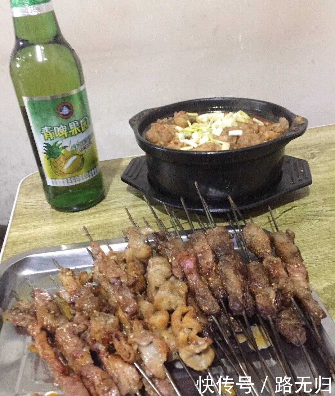 富家|奇闻:富家女孩吃烧烤包场,瞧到价格却蒙了,网友:“人傻钱多”