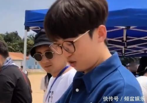 姚译|姚译添录制《跑男》有多投入专门和嘉宾穿同款衣服,却自己热的难受