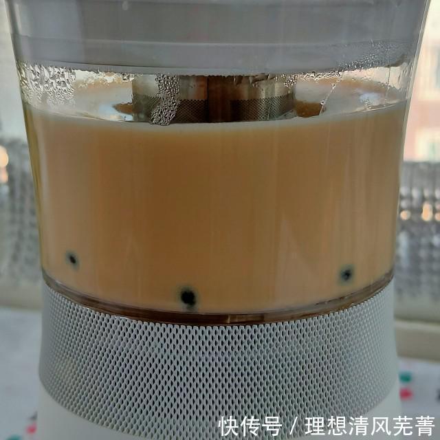  珍珠奶茶|珍珠奶茶草莓冻，做起来真的很简单，太好喝了