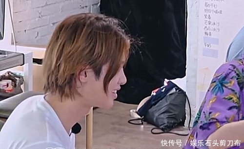 黄明昊|同样是录节目:黄明昊对杨幂和乔欣态度不同,姐姐的咖位不一样