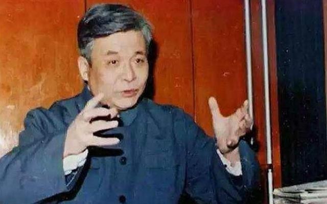 追忆中国脊梁邓稼先:辐射患癌全身出血,疼痛