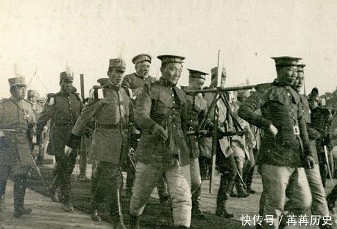 取代|曾国藩有50万兵马未造反,袁世凯仅有7万人马,为何敢取代清朝